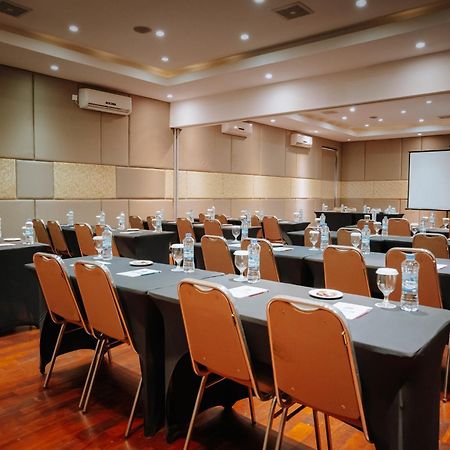 Praja Hotel Denpasar Eksteriør bilde
