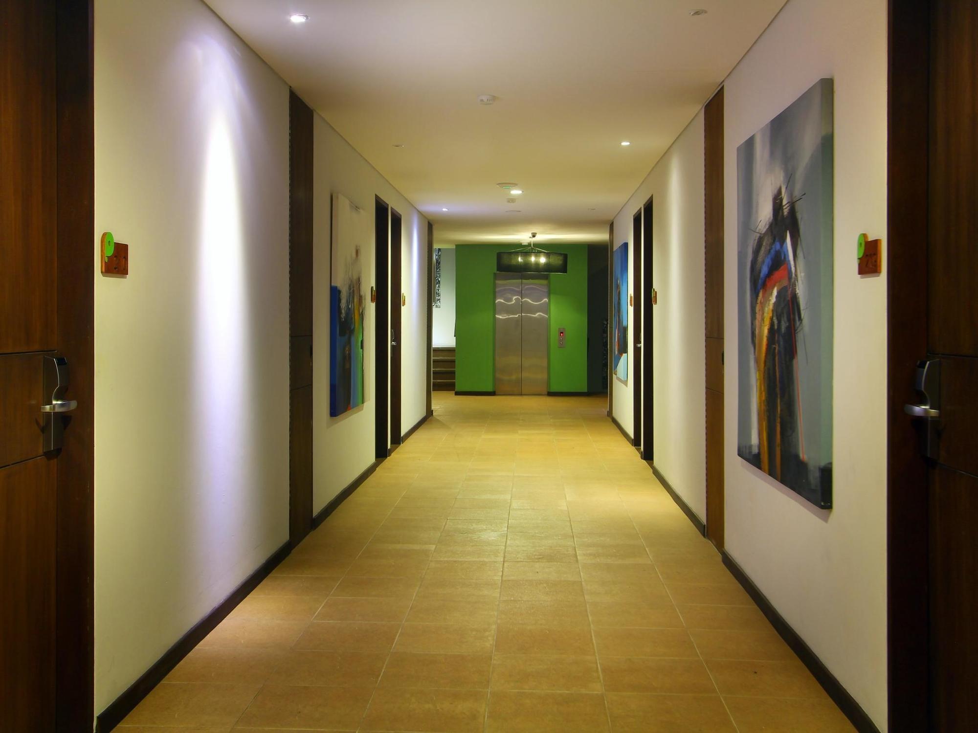 Praja Hotel Denpasar Eksteriør bilde