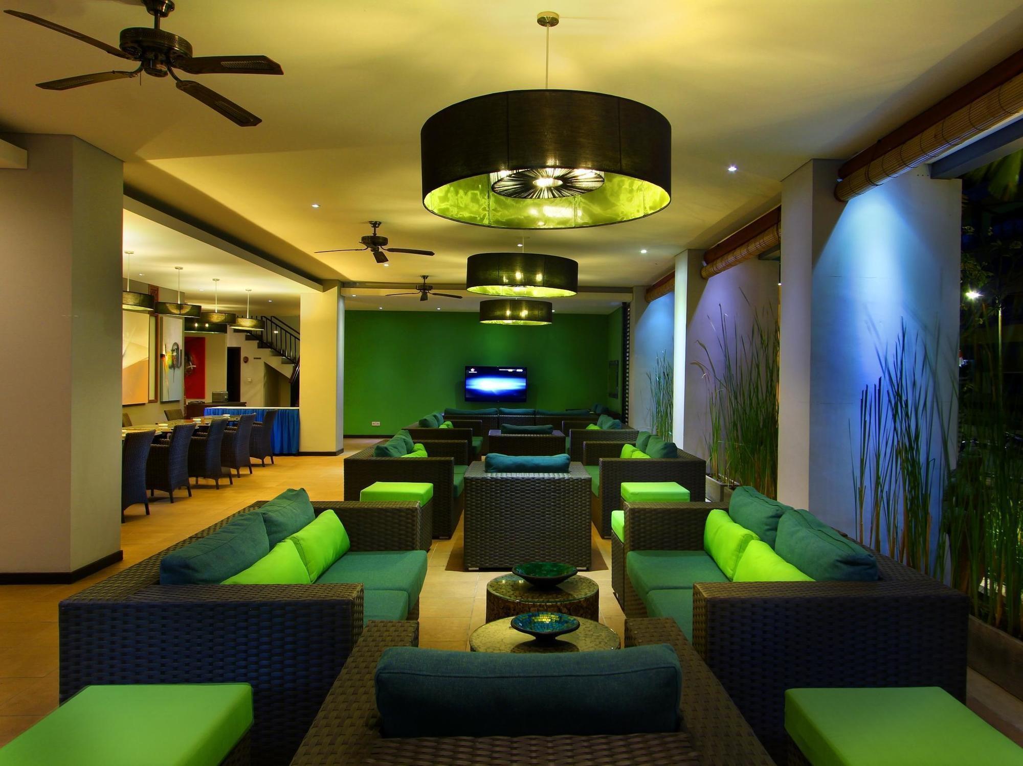 Praja Hotel Denpasar Eksteriør bilde