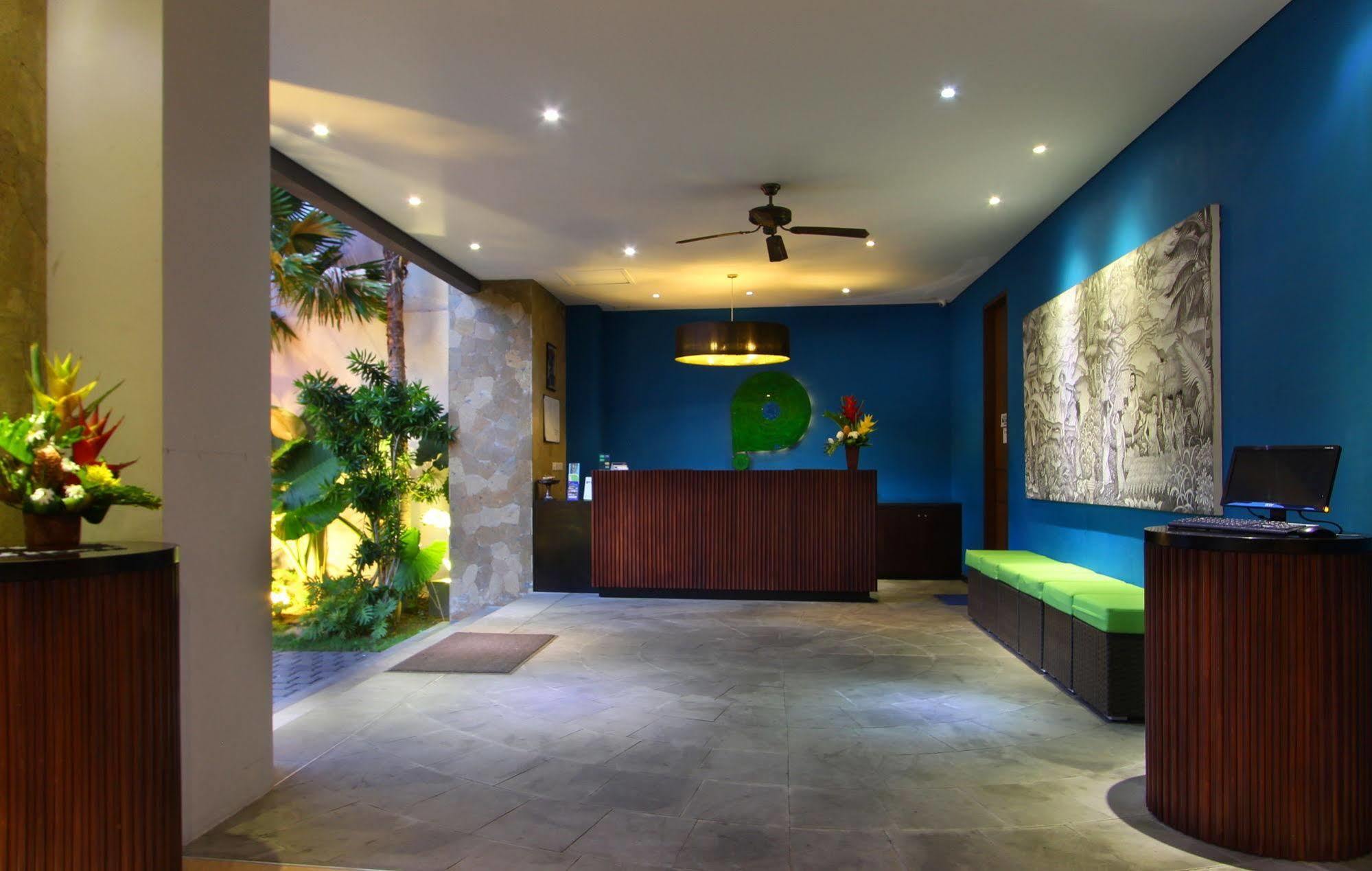 Praja Hotel Denpasar Eksteriør bilde