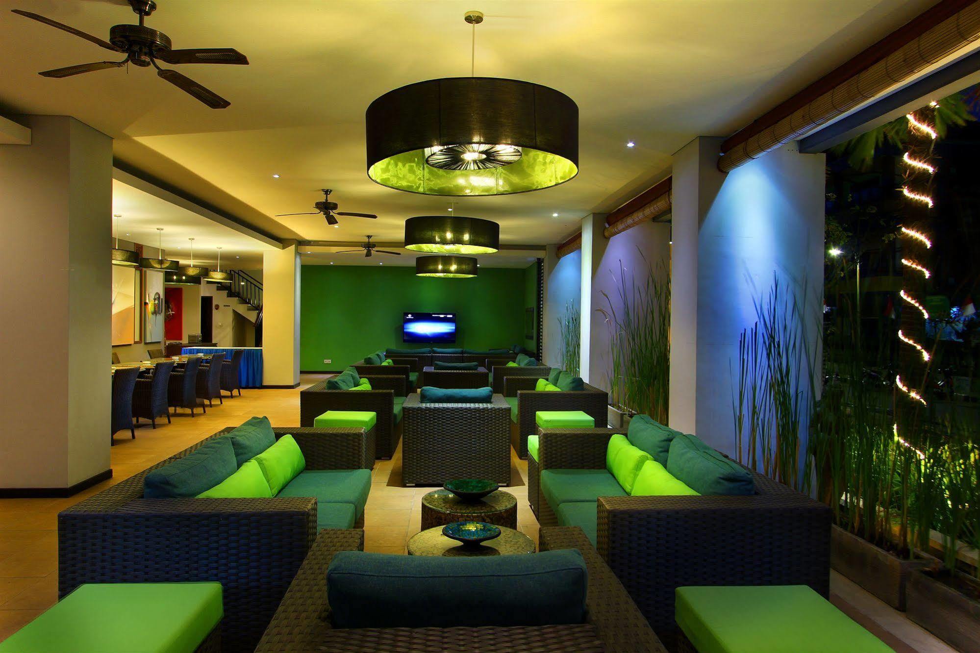 Praja Hotel Denpasar Eksteriør bilde