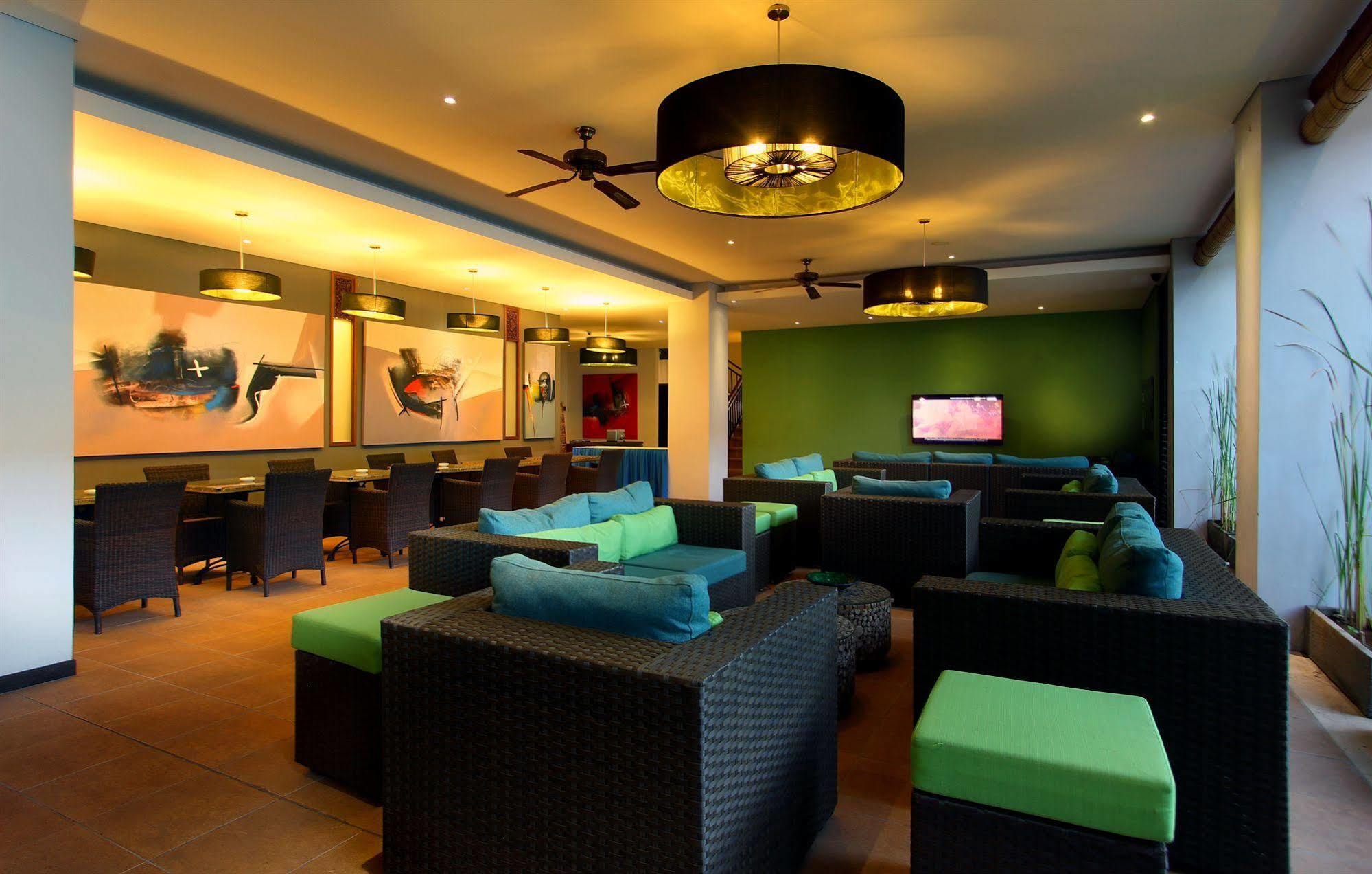 Praja Hotel Denpasar Eksteriør bilde
