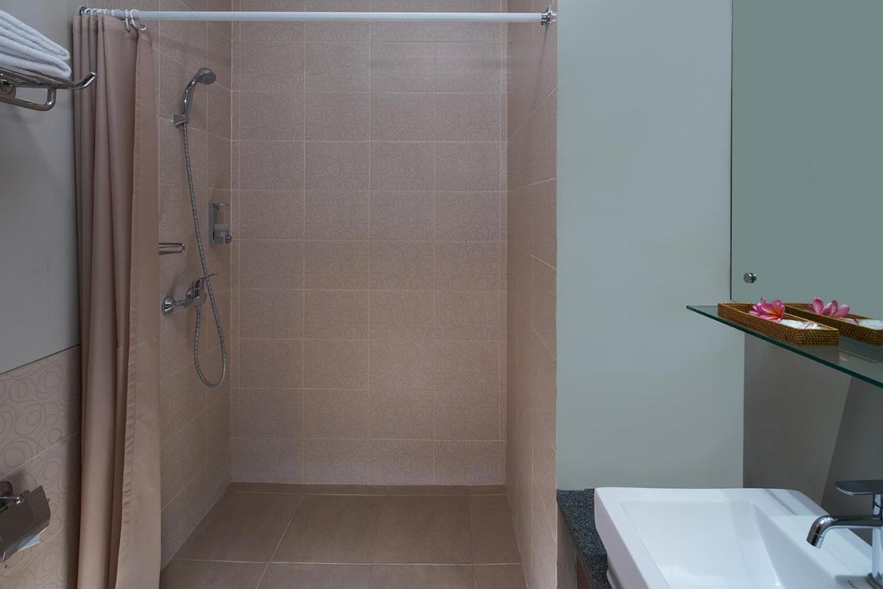 Praja Hotel Denpasar Eksteriør bilde